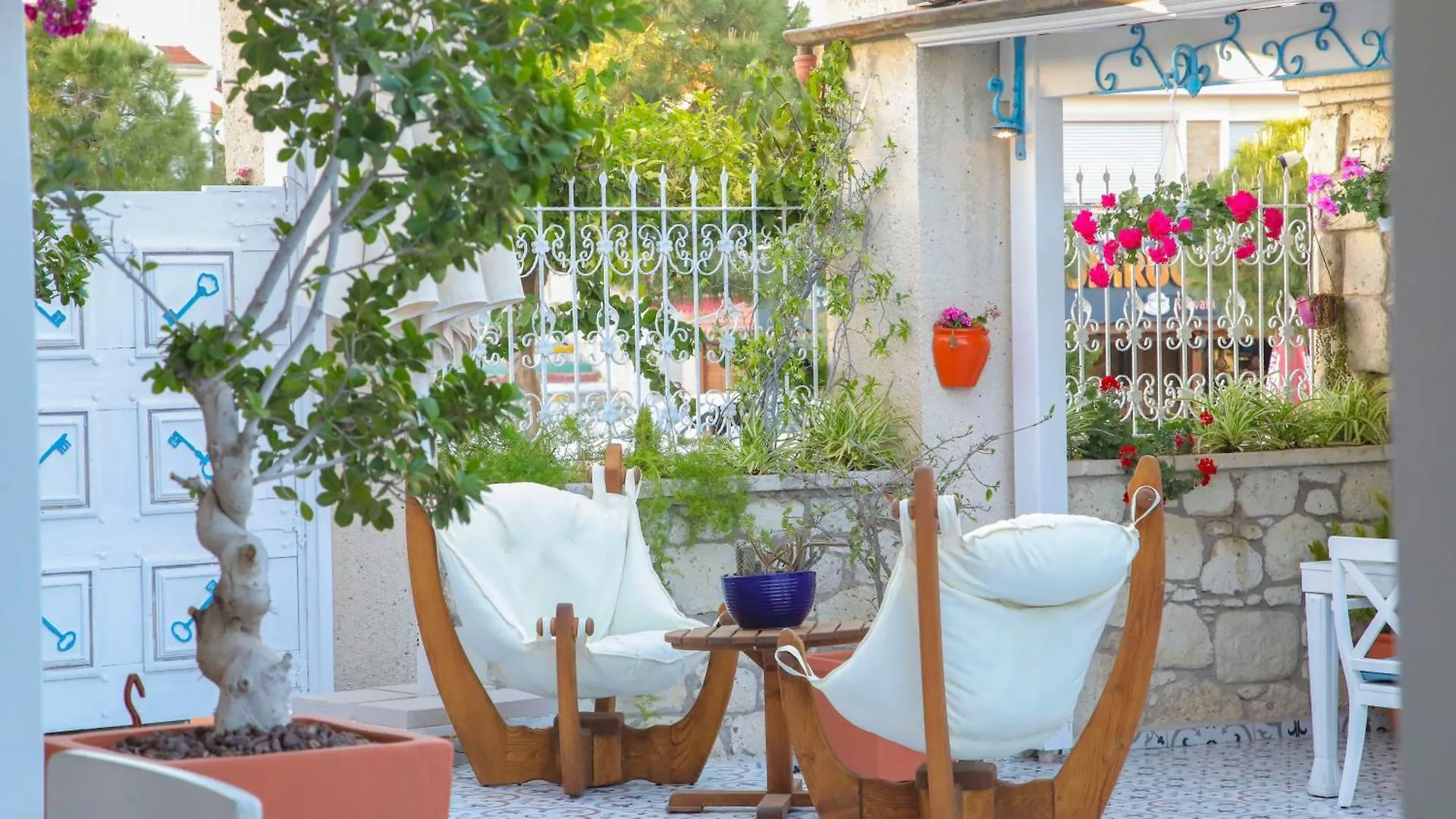 Alacati Leylak Hotel
