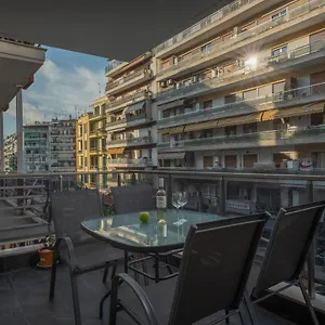 Antigonidon Square 2 Daire Selanik