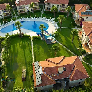 Otel The One Club, Sarıgerme